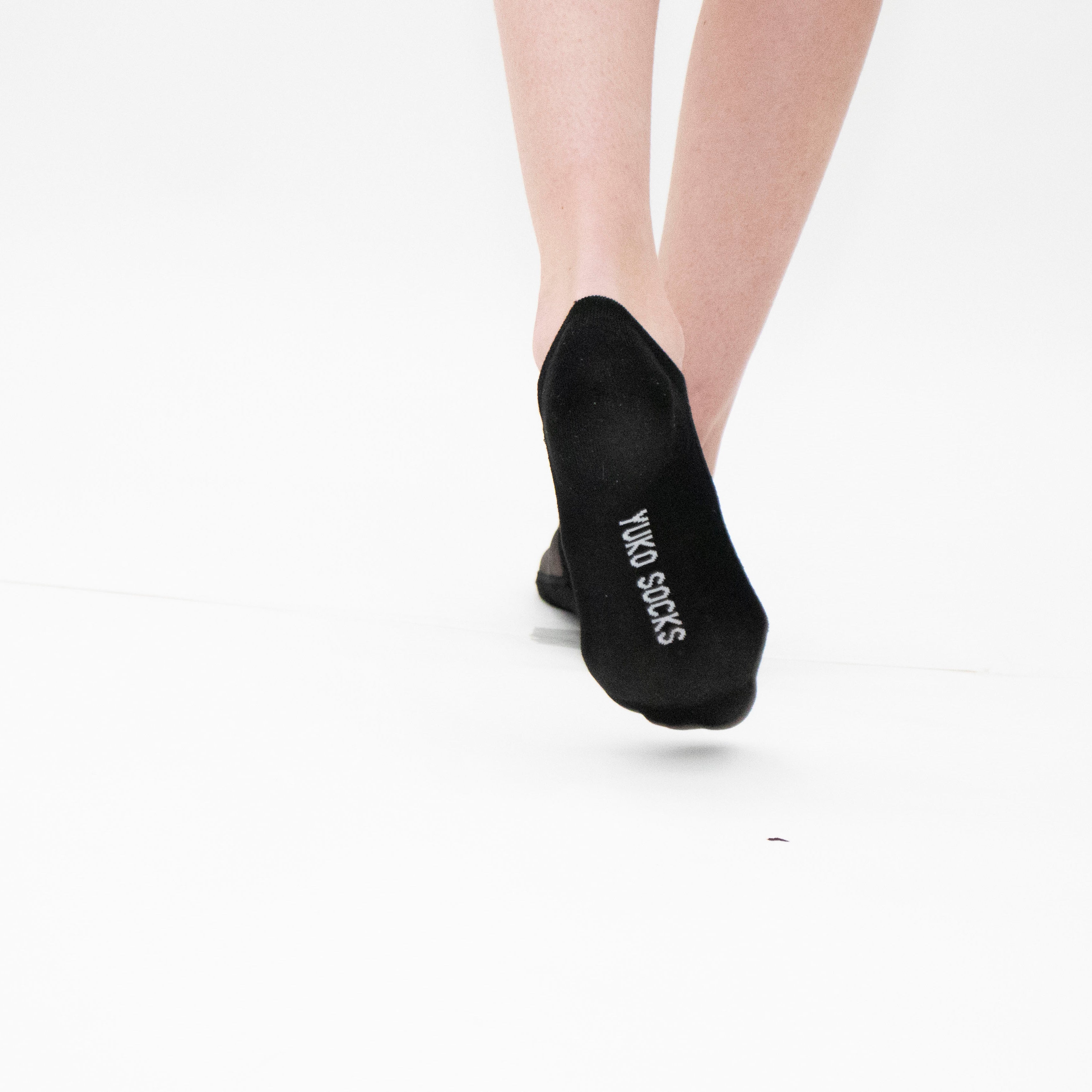 Be a Queen - Noir - Socquette pour femmes en voile ultra-résistant avec accessoires — Yuko B.