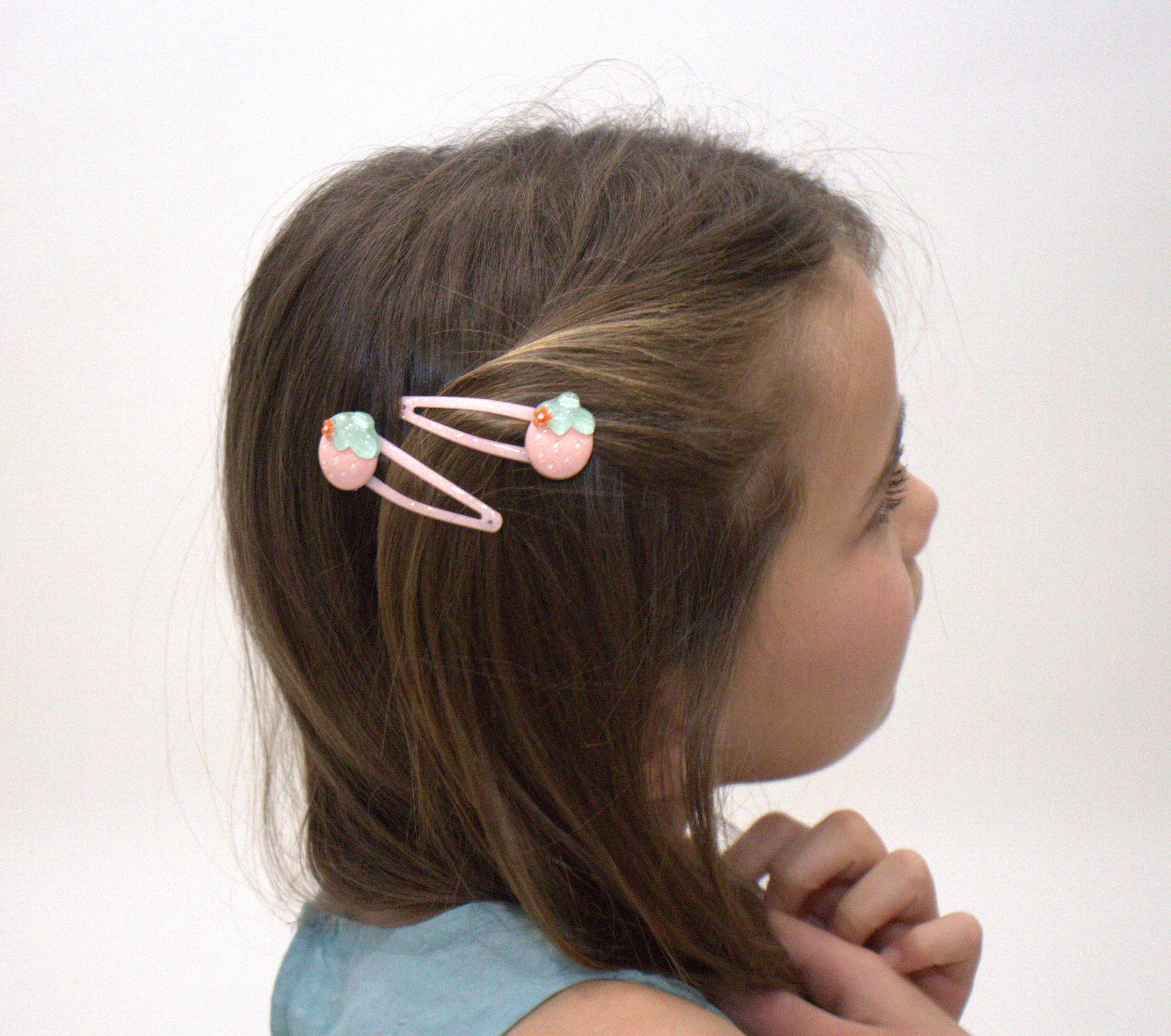 Barrettes Strawberries - Jolies fraises avec accessoires — Yuko B.