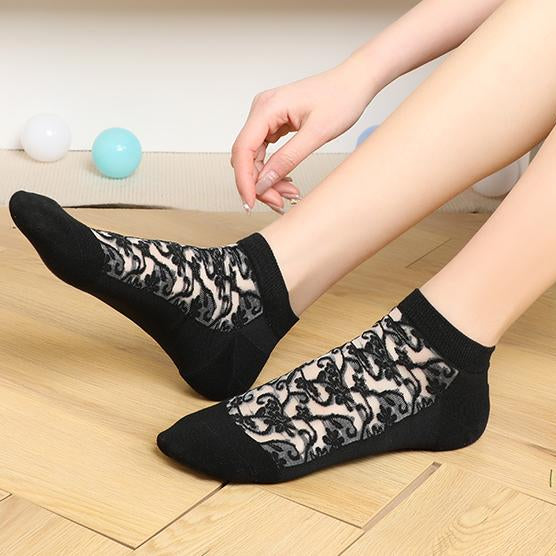 Bella - La chaussette femme en voile ultra-résistant - Version Chaussettes haute détail — Yuko B.