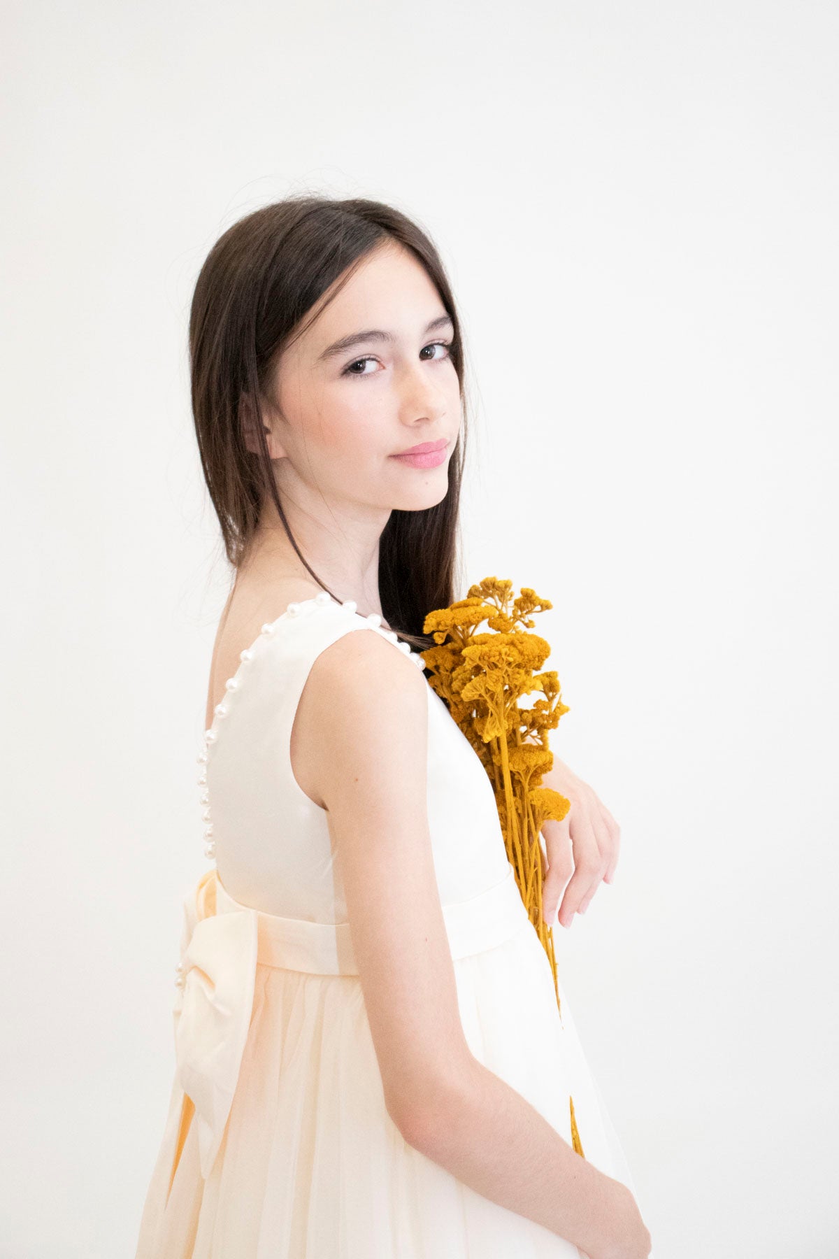 Robe de cérémonie CARMELINE - Beige - Taille: 130 cm (7/8 ans) lifestyle — enfant Yuko B.