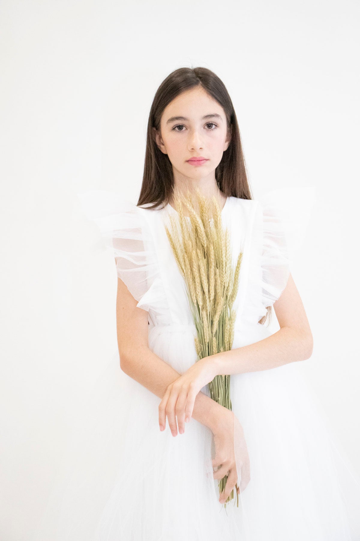 Robe de cérémonie CLARA - Blanche - Taille: 130 cm(7/8 ans) lifestyle — enfant Yuko B.