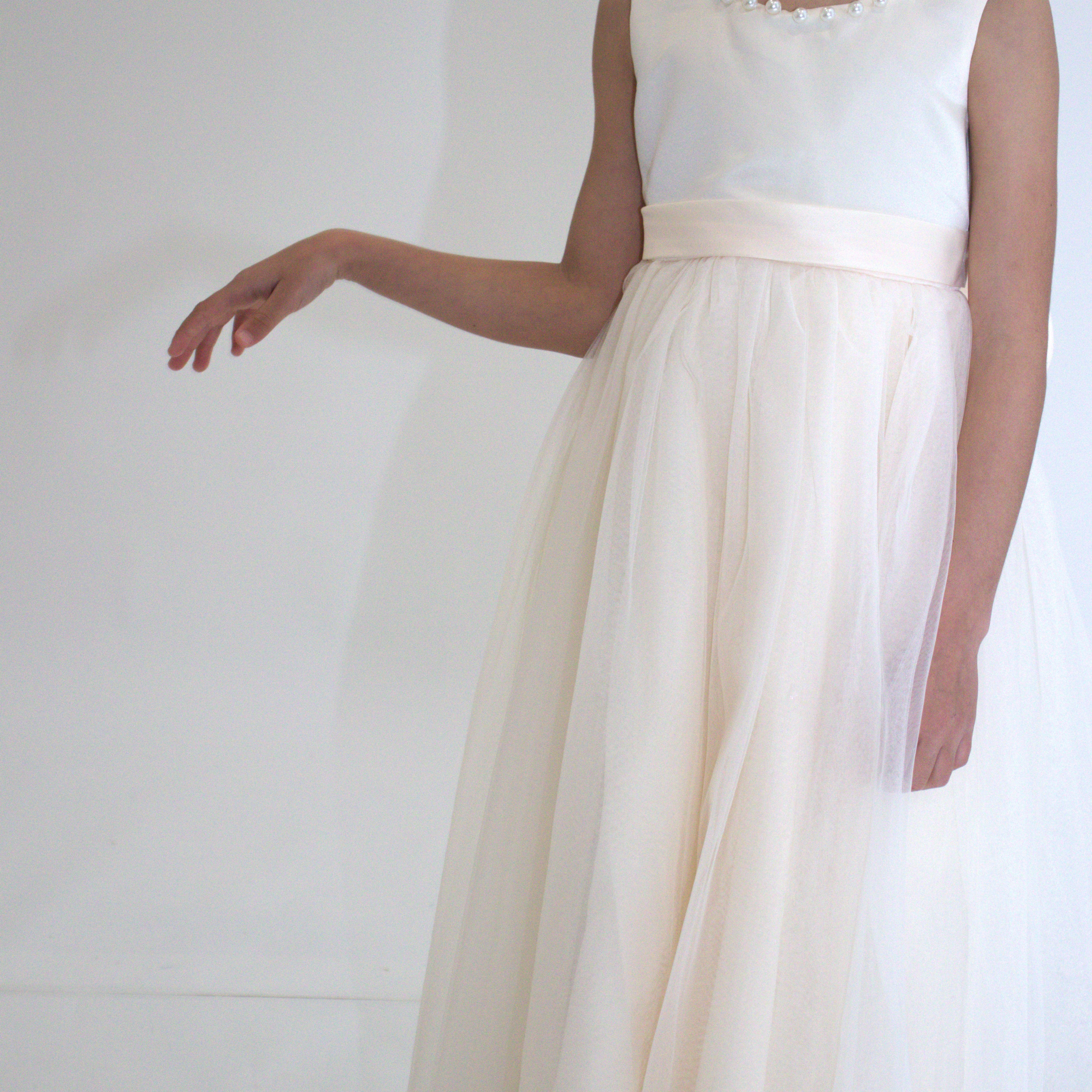 Robe de cérémonie CARMELINE - Beige - Taille: 130 cm (7/8 ans) — accessoire enfant Yuko B.