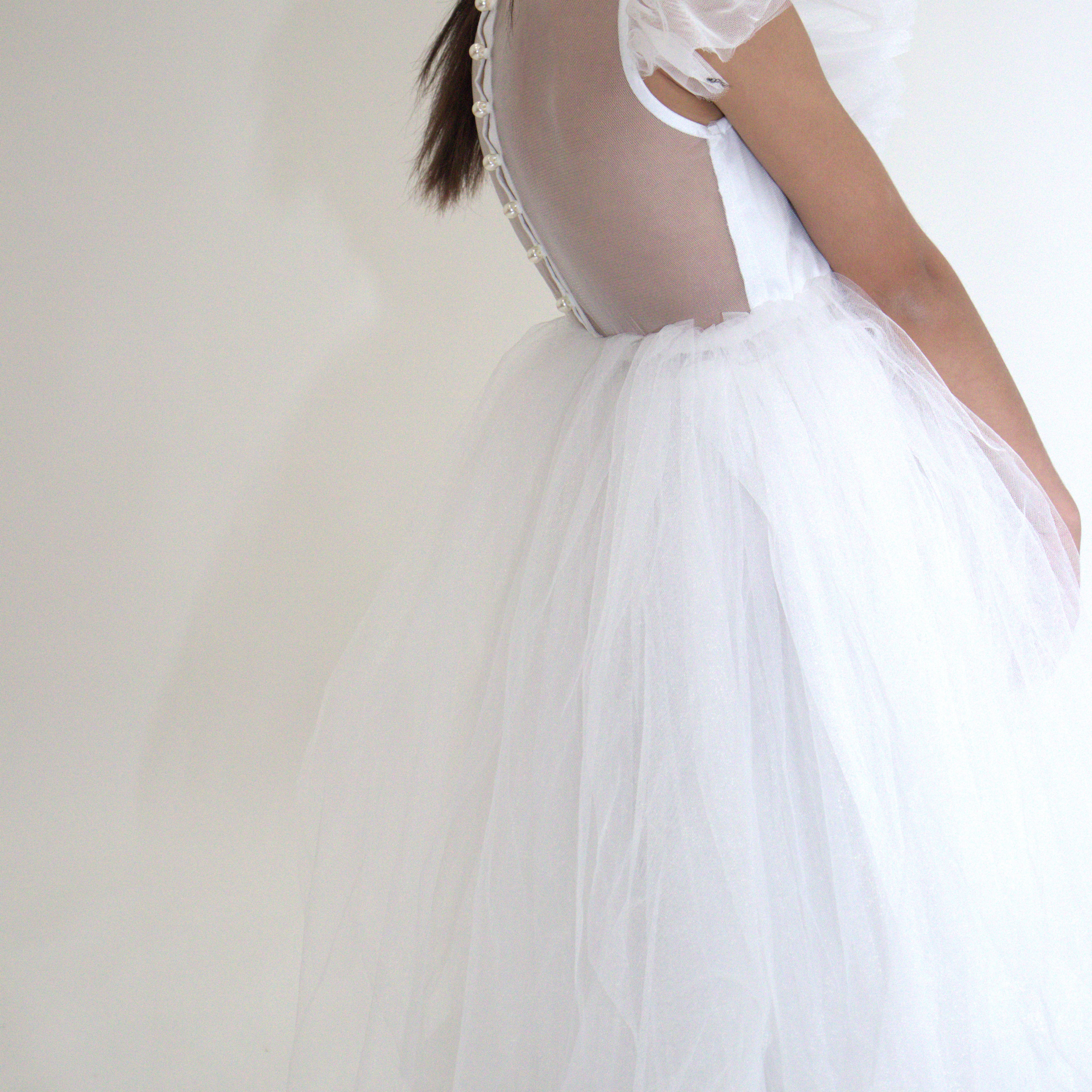 Robe de cérémonie CLARA - Blanche - Taille: 130 cm(7/8 ans) — accessoire enfant Yuko B.