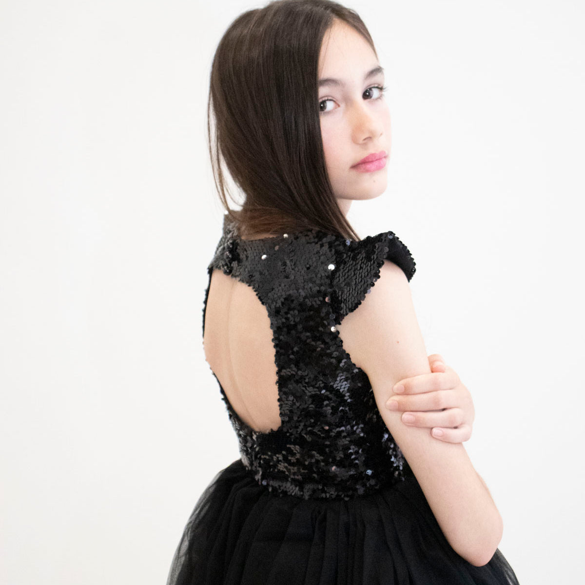 Robe de cérémonie FIONA Noir - Taille 150cm (9/10 ans) lifestyle — enfant Yuko B.