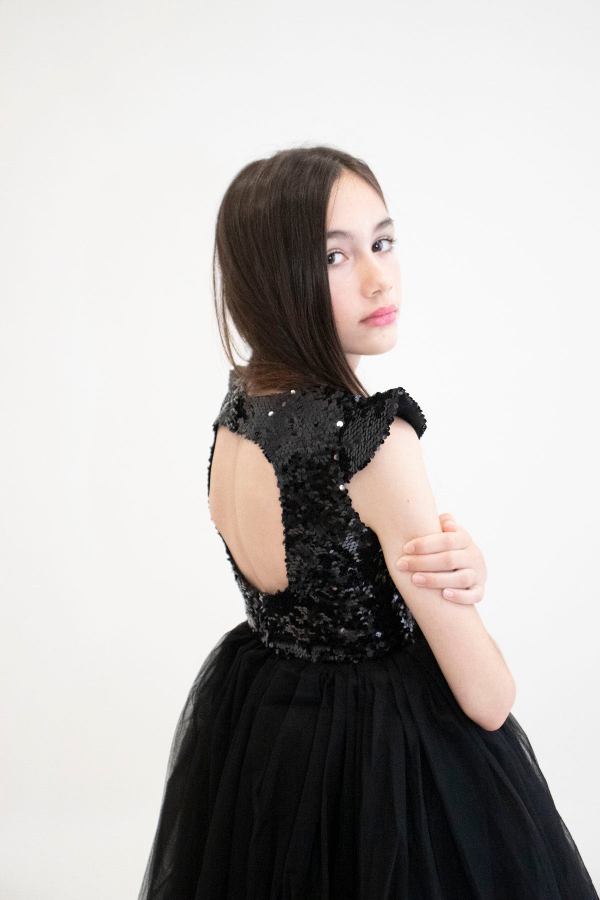 Robe de cérémonie FIONA Noir - Taille 150cm (9/10 ans) lifestyle — enfant Yuko B.