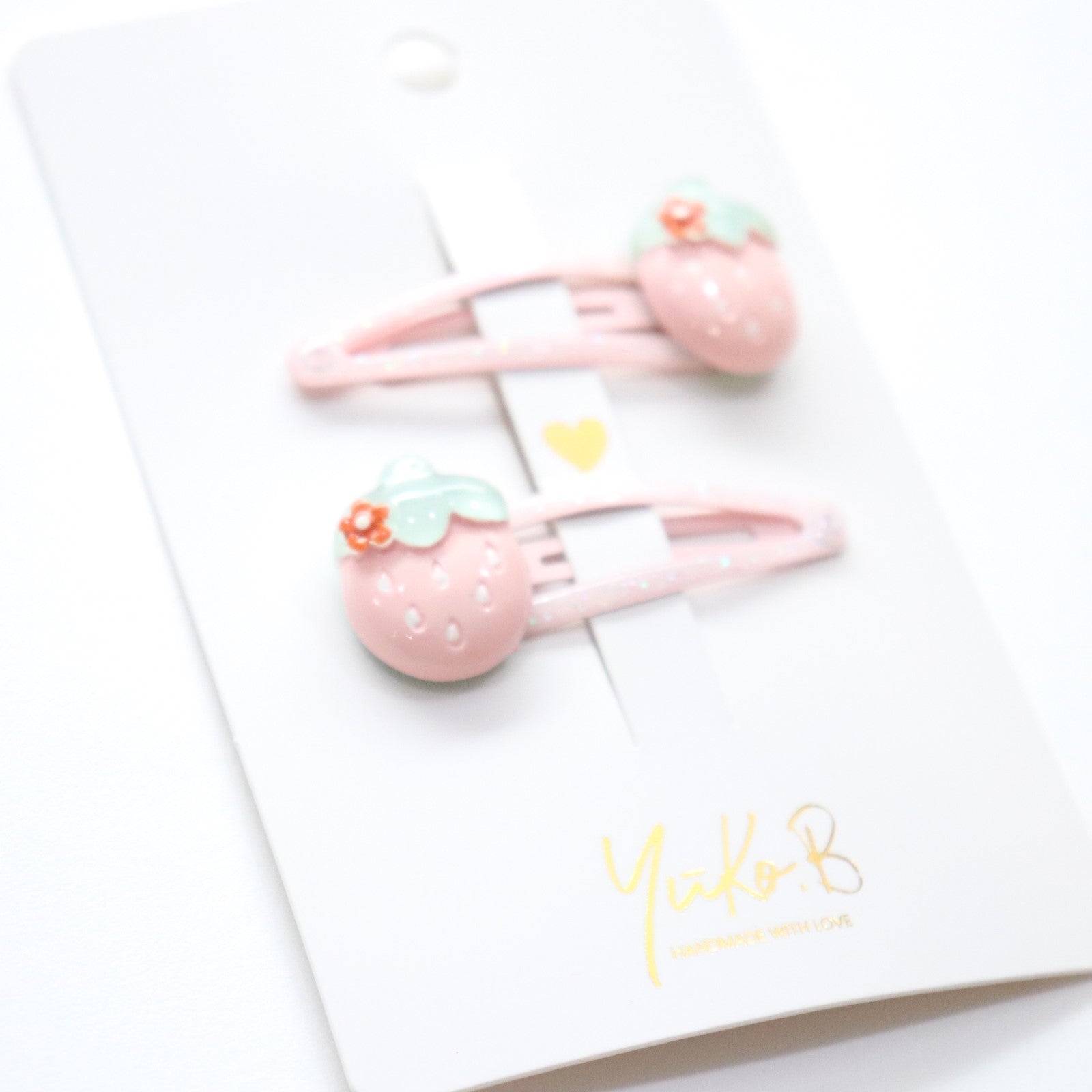 Barrettes Strawberries - Jolies fraises détail — Yuko B.