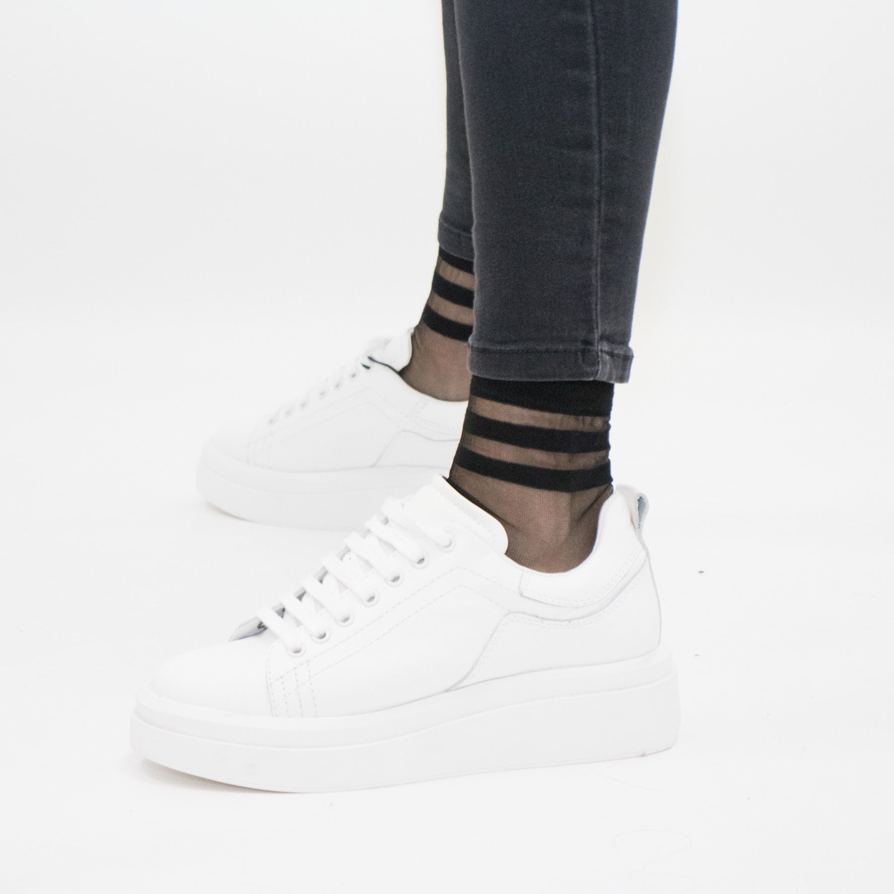 Chaussettes en voile transparant resistant - Be a Neo Queen - Black - Yuko B.