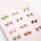 Coffret 12 Boucles d'Oreilles Acier — Un An de Poésie Jungle vue de côté — Yuko B.