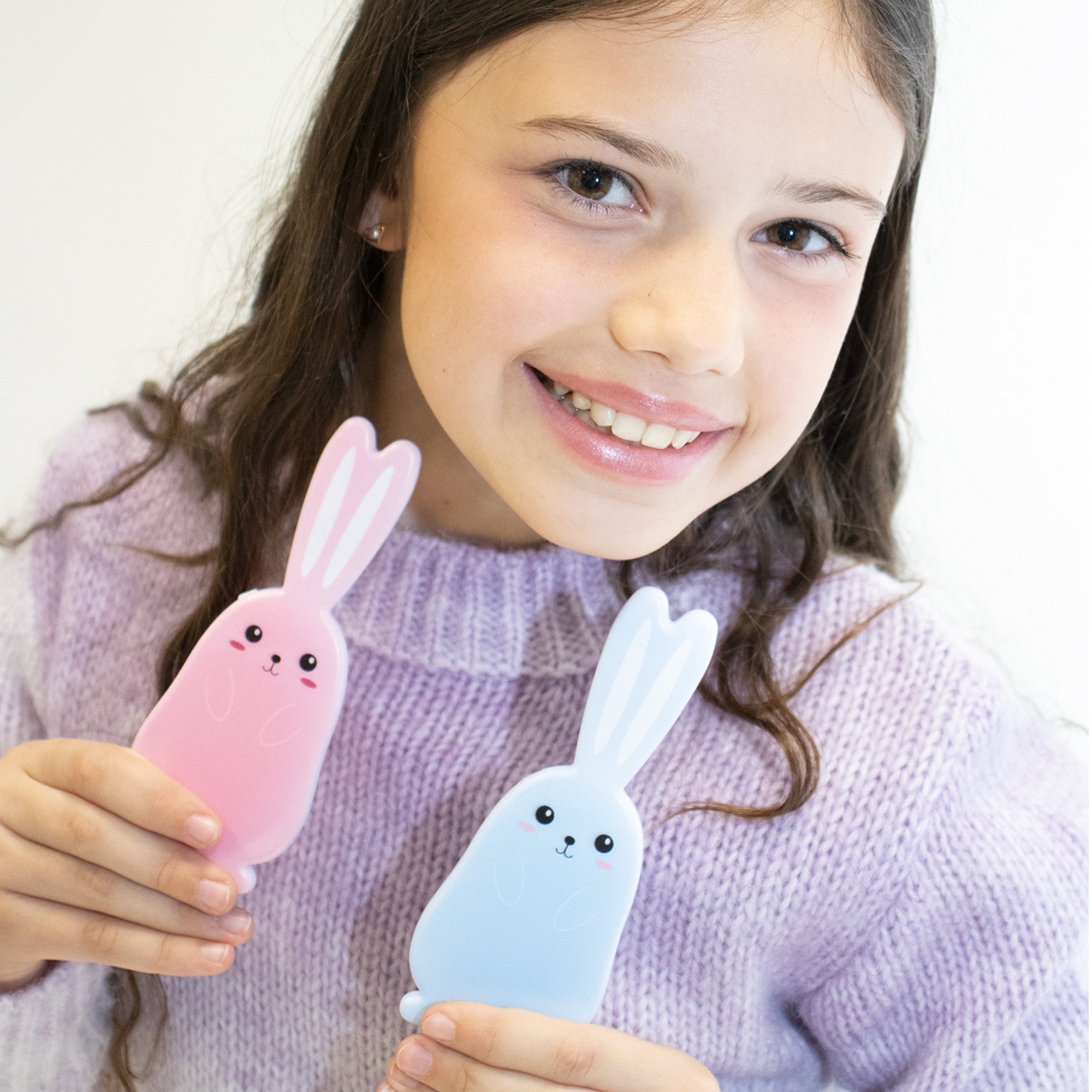 Brosse à cheveux pour enfants - Lapin bleu - Yuko B.